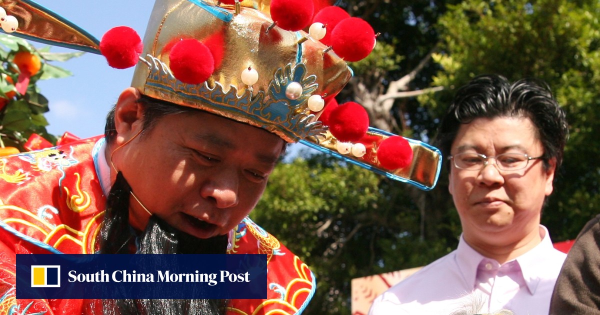 Chinese New Year means good fortune in red packets: you can’t replace