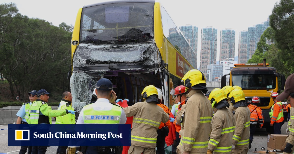 Fatal crash Hong Kong motorist sounded alert on stopped truck 15