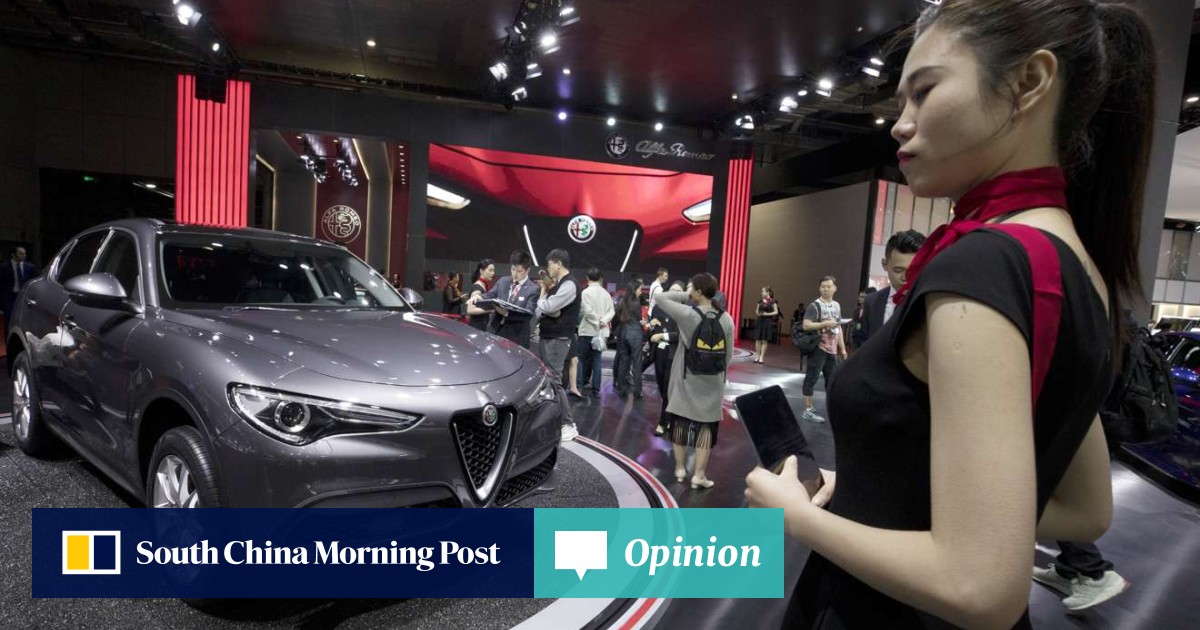 Shanghai Motor Show Reveals Luxury Cars Are Making Comeback In China