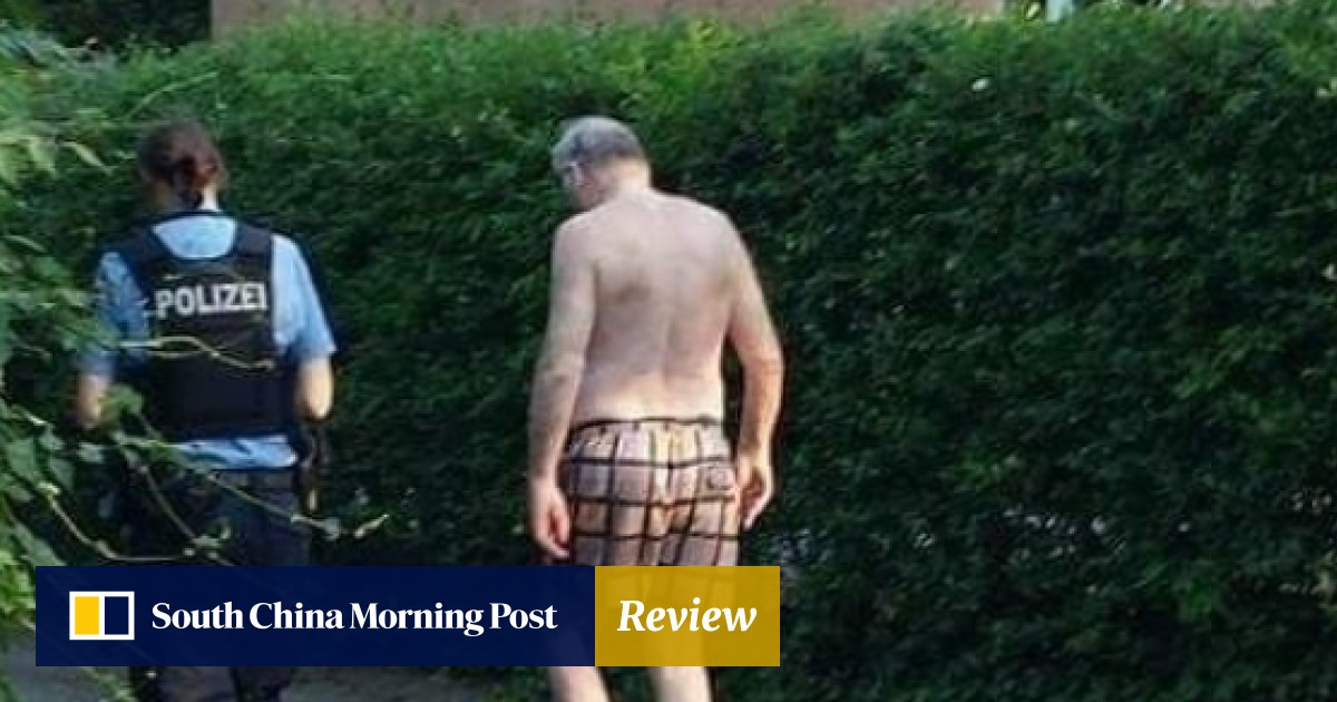 Nackt baden boys Boys first