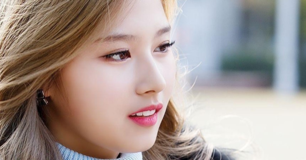 Happy 22nd birthday to K-pop star Sana! Here are the Twice band