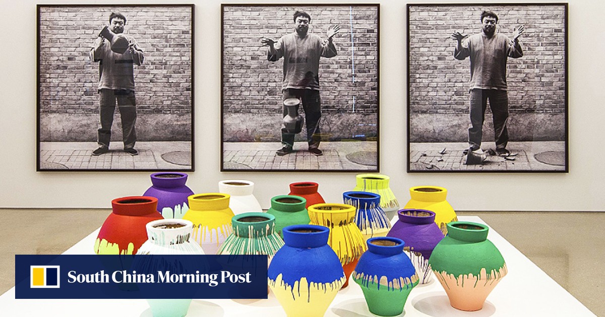 Ai Weiwei Not Amused By Smashing Of Us 1m Vase South China