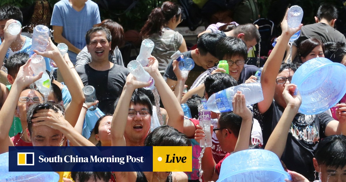 Five Viral Challenges That Range From Fluffy To Plain Stupid To Potentially Deadly South China Morning Post This list of recent youtube challenges is made only of things that normal people can do and that are still popular. five viral challenges that range from