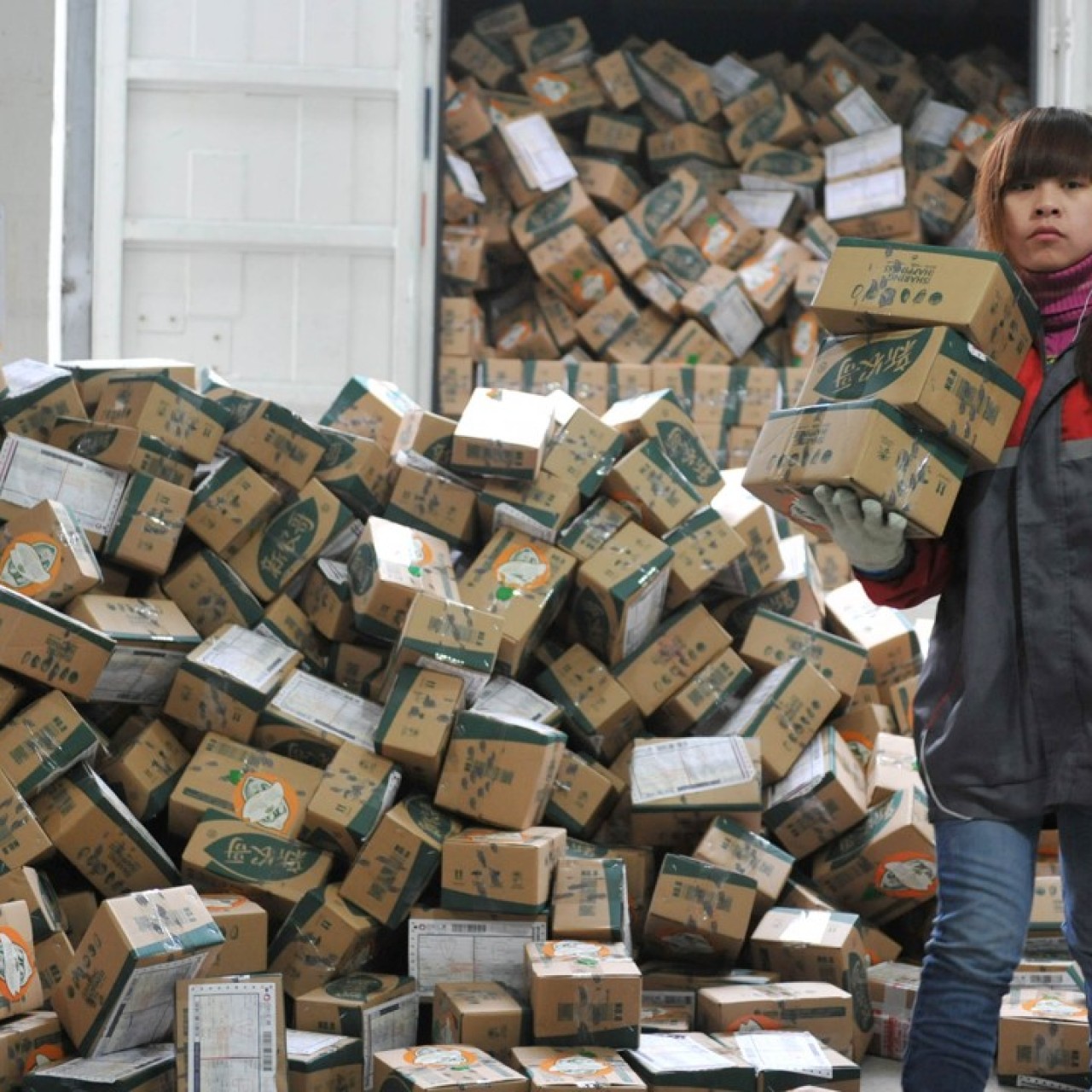 Alibaba Pledges 100bn Yuan Investment After Becoming Controlling
