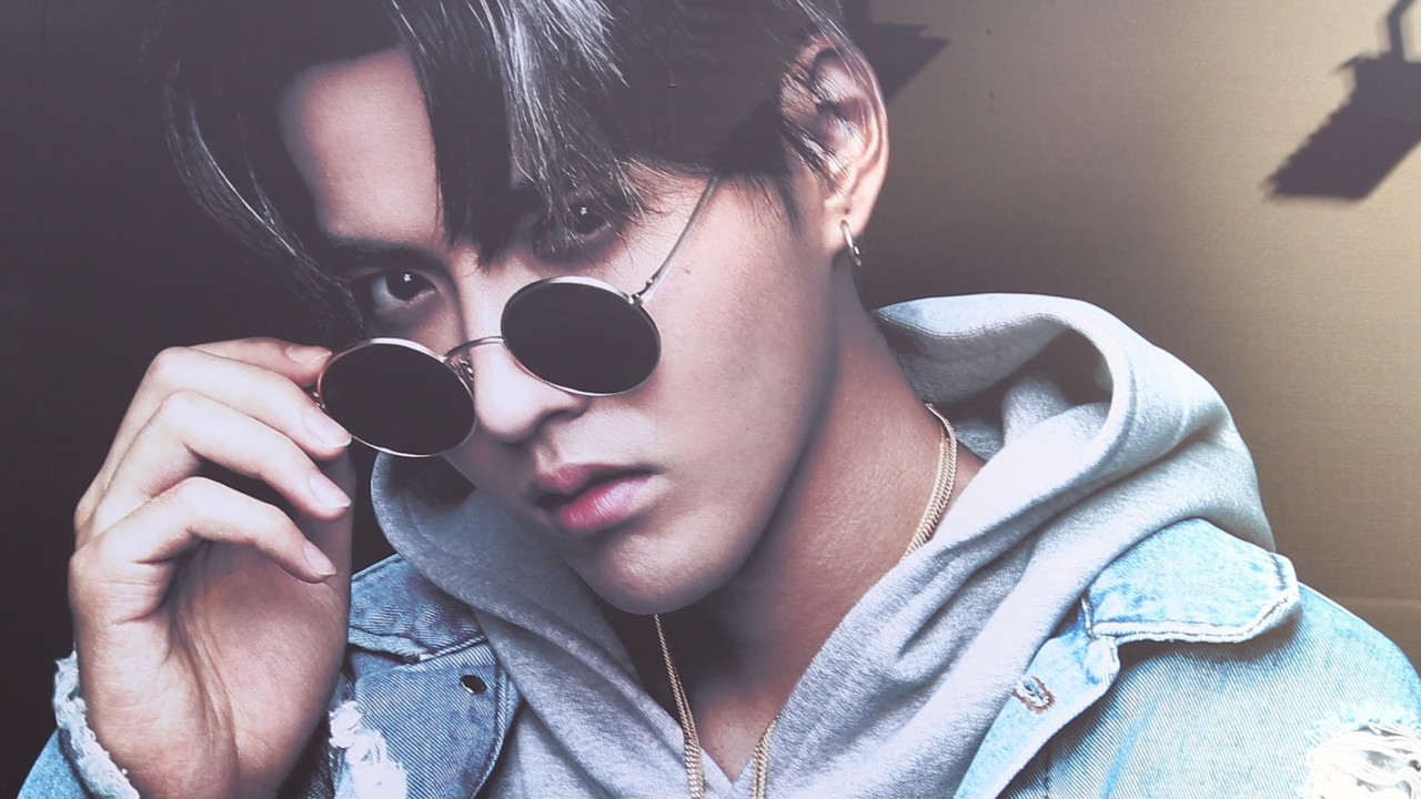 Chinese Rap Star Kris Wu Who Bumped Ariana Grande Off Itunes Charts Is Accused Of Using Bots South China Morning Post